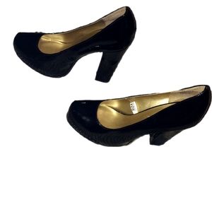 Mossimo black patent heels NWOT 422
